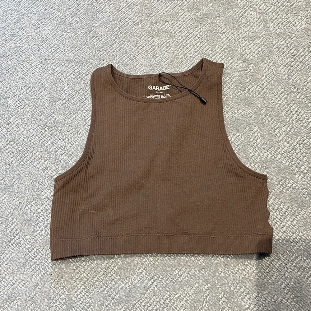 Crop tank top
